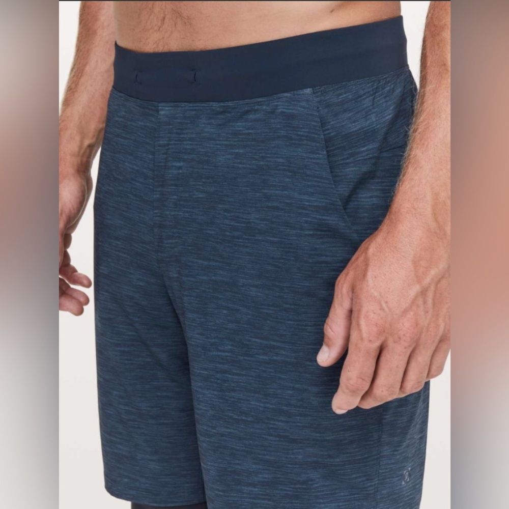 Lululemon Zeroed In shorts - size M